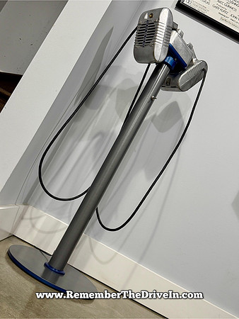EPRAD Bluetooth Drive-In Speakers with Blue Accents