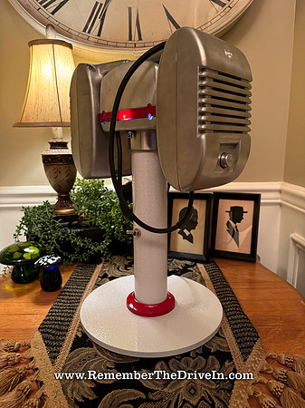 SPECO with red Circlite and White Hammered Short Stand