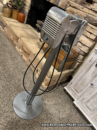 DIT-MCO With Light Field Patina & Tall Speaker Stand